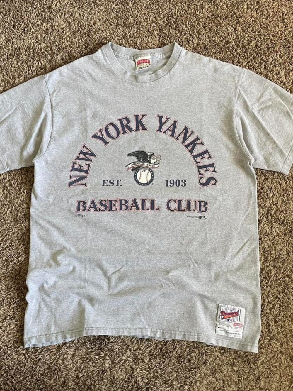 Vintage New York Yankees T-Shirt 90s Nutmeg Baseball Tee Grey XL